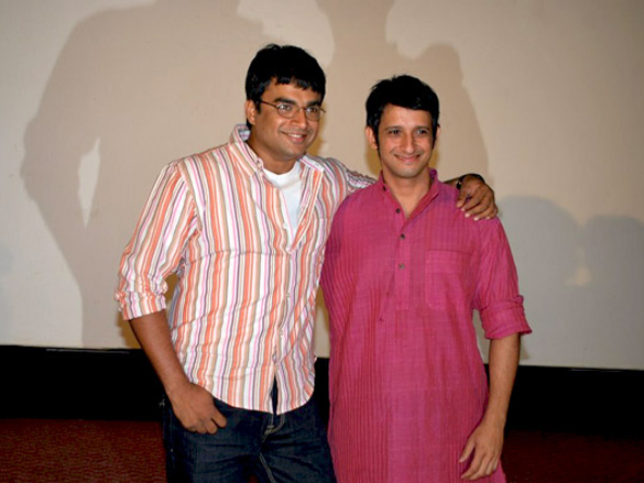 Aamir Sharman And Madhavan Unveil Idiots First Song Photo Of R