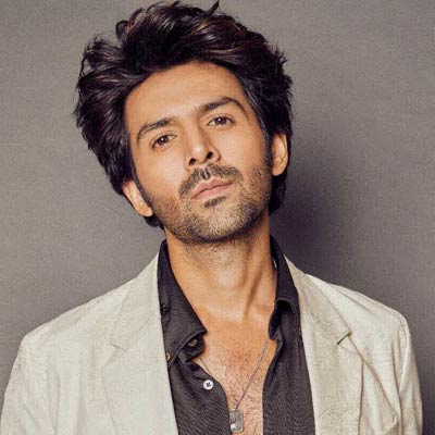  Kartik Aaryan