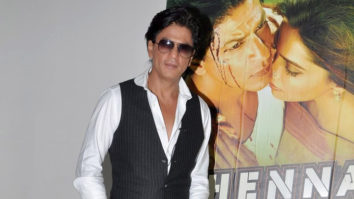 ‘Chennai Express’: Rahul Tries To Impress A Rose  With A Rose