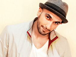 “Anushka Sharma And Priyanka Chopra Are Dirty Dancing On Girls Like To Swing”: Ranveer Singh “Anushka Sharma And Priyanka Chopra Are Dirty Dancing On Girls Like To Swing”: Ranveer Singh