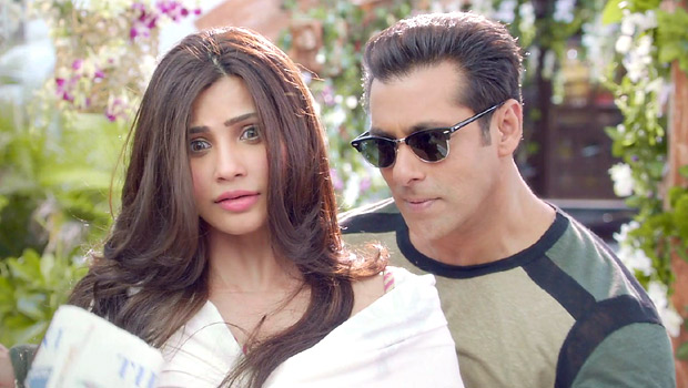 Tumko To Aana Hi (Jai Ho)