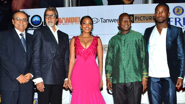 Amitabh Bachchan At ‘Mandela: Long Walk To Freedom’ Premiere