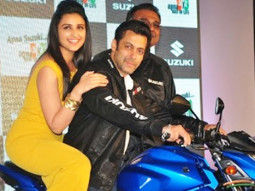 Salman – Parineeti At Suzuki Bike Launch