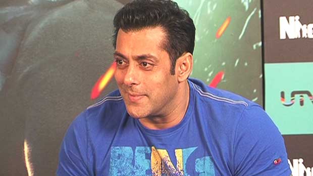 Salman Hangs Out With Media –  Part 1