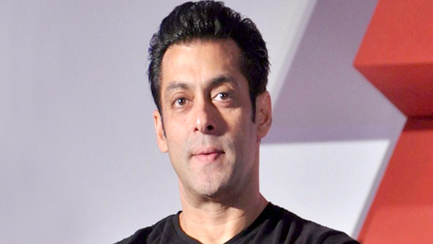 Bollywood Speaks Out On Salman-Photographers Stand Off