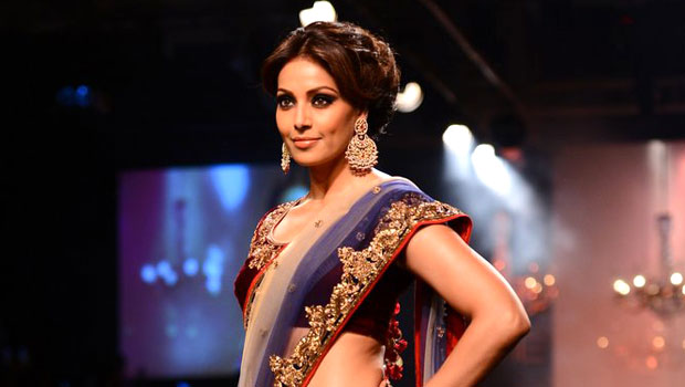 Priyanka Chopra, Malaika Arora, Kareena Kapoor, Bipasha Basu And Dia Mirza At ‘Fashion Week 2014’ Day 5
