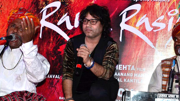 Kailash Kher Performs At ‘Rang Rasiya / Colors of Passion’ Audio Release