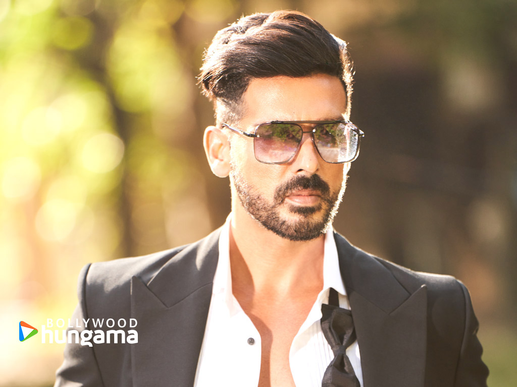 Zayed Khan