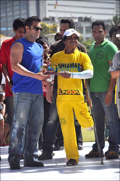 check out salman khan at a charity cricket match 7
