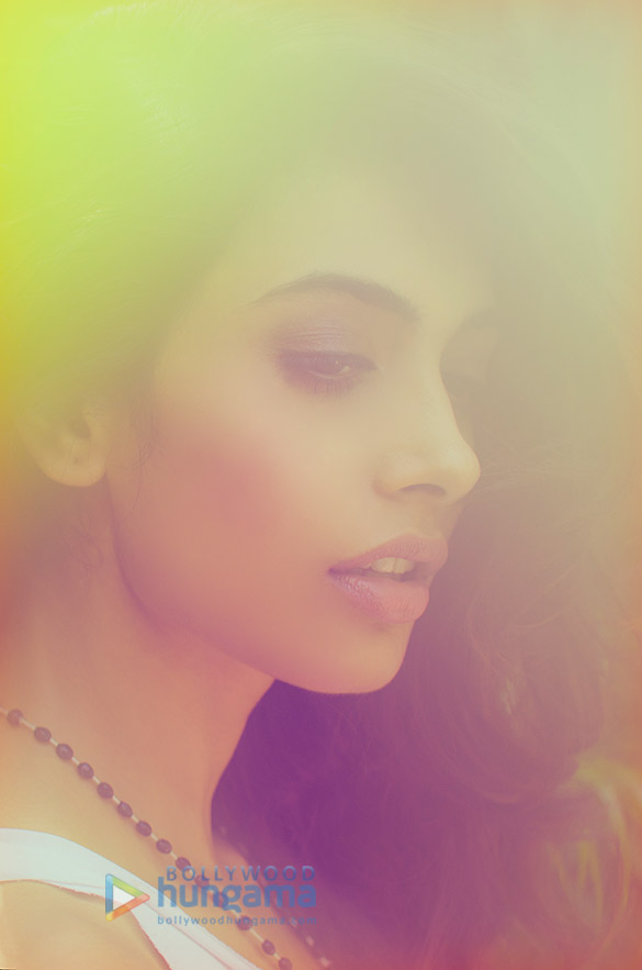 sarah jane dias 73