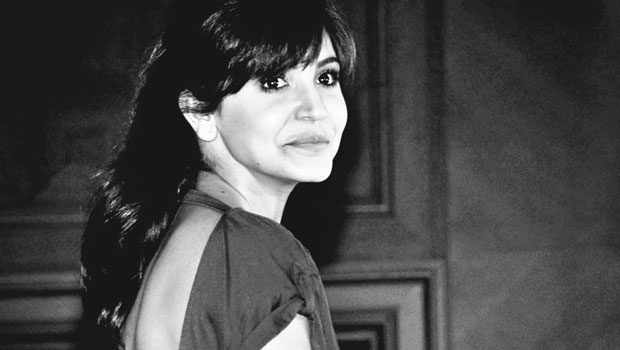 Anushka Sharma Sings ‘Naak Pe Gussa’ And ‘Mohabbat Buri Bimari’