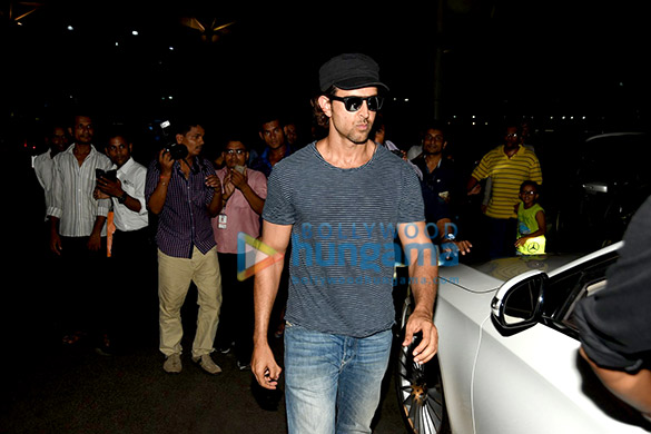 pooja hegde snapped with hrithik roshan 7