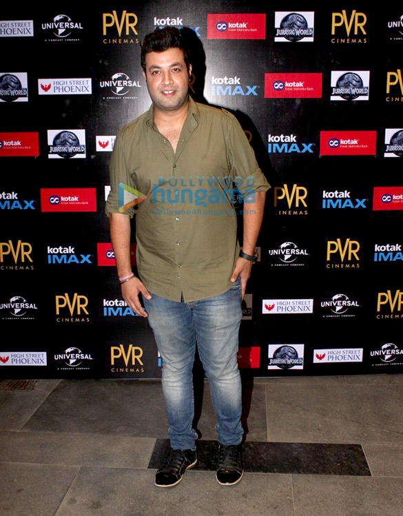 celebs grace the premiere of jurassic world at pvr phoenix 8