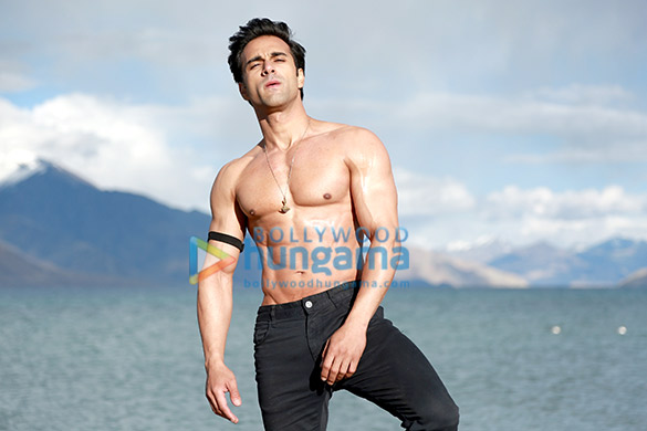 sanam re 17