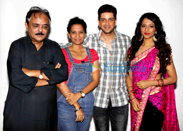 vije bhatia krutika gaekwad at the photoshoot for the film lakhon hain yahan dilwale 5