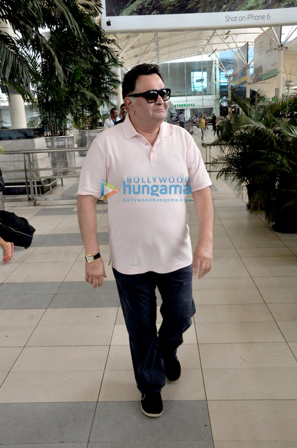 rishi kapoor returns back from the shoot of kapoor sons 5