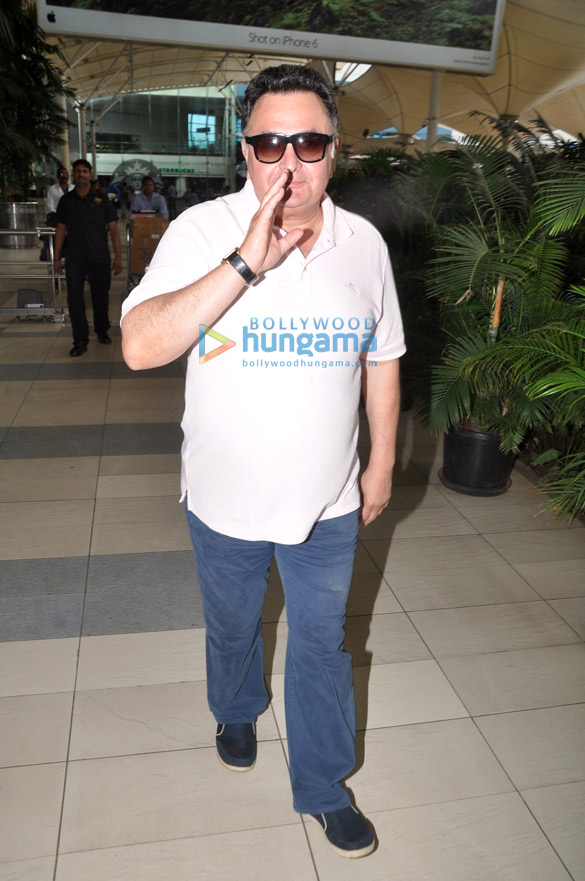 rishi kapoor returns back from the shoot of kapoor sons 7