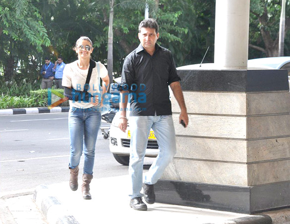 alia bhatt snapped enroute to coimbatore to shoot kapoor sons 9