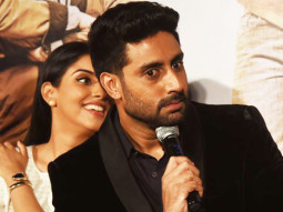 “Aaj Bhi Nobody Can Perform A Song Like Rishi Kapoor”: Abhishsek Bachchan