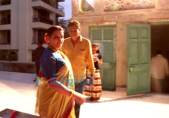 shabana azmi juhi chawla and crew at the chalk n duster iftaar party 7