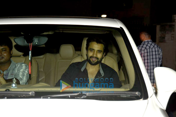 karan johar hosts special screening of bahubali 5