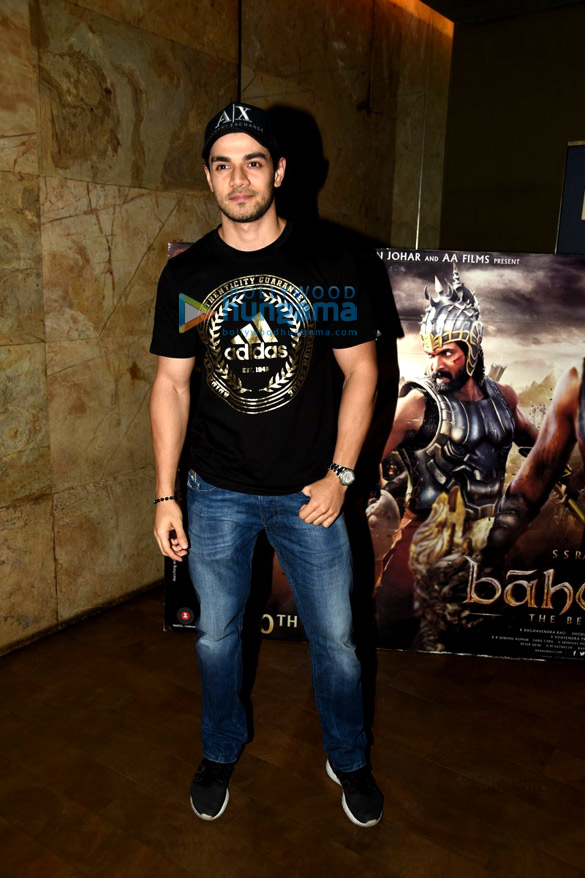 salman khan varun dhawan grace the screening of bahubali 9