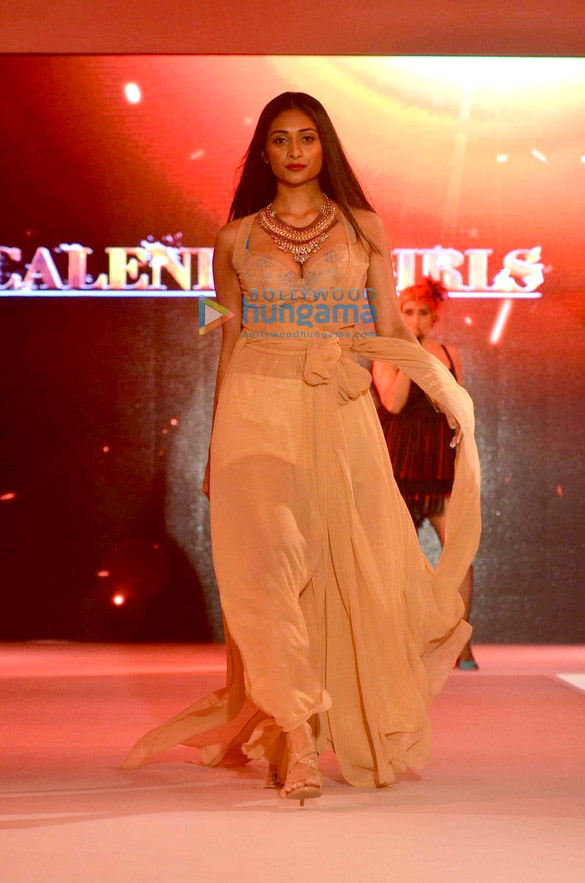 madhur bhandarkars calendar girls walk the ramp at amante fashion show 6