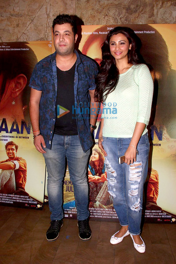 richa chadda hosts the special screening of masaan 7