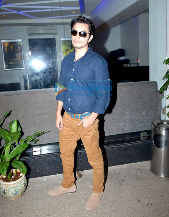 sonam kapoor dia mirza and others at jaanisaar screening 15