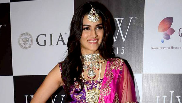 “I’d Love To Work With Both Aamir Khan & Salman Khan”: Kriti Sanon