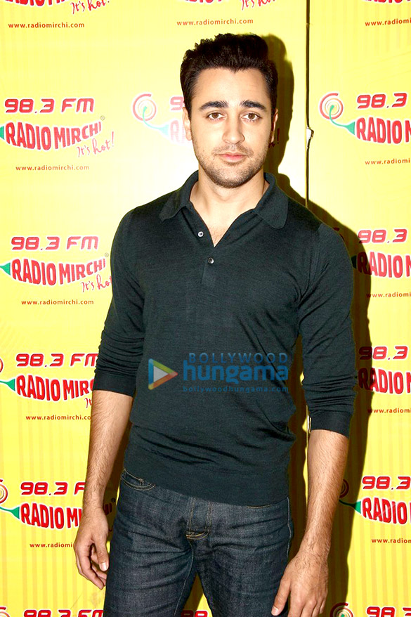 promotions of katti batti at radio mirchi 98 3 fm studio 8