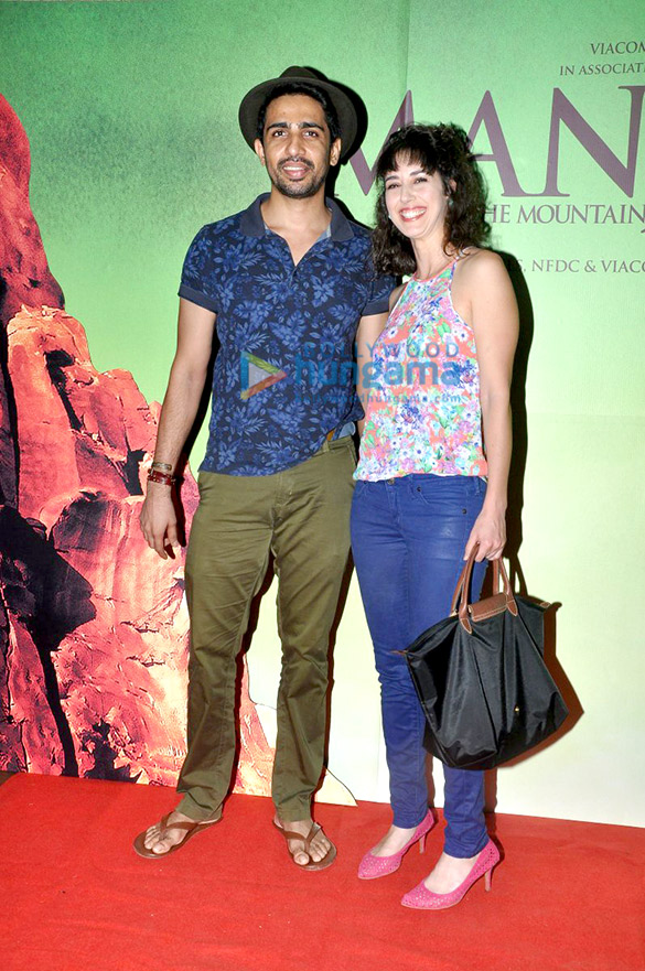 kangna ranaut nawazuddin siddiqui sarika others at manjhi the mountain man screening 11