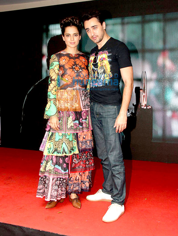 imran khan kangna ranaut promote katti batti at mmk college 9
