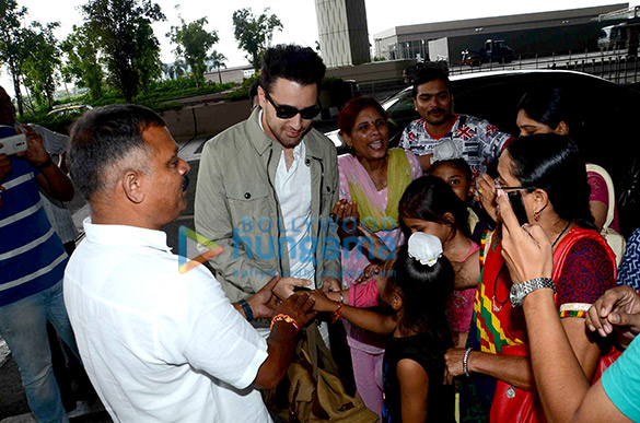 imran khan and kangna ranaut snapped leaving to promote katti batti in dubai 6