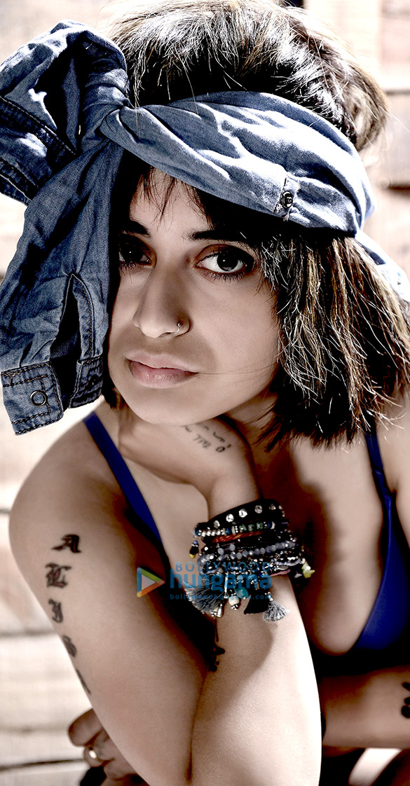 alisa khan 42