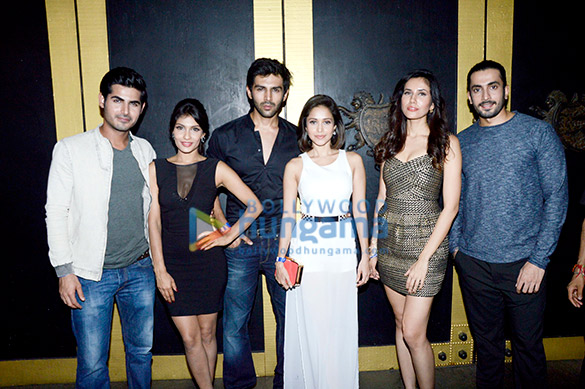 team of pyaar ka punchnama 2 snapped promoting their film 3