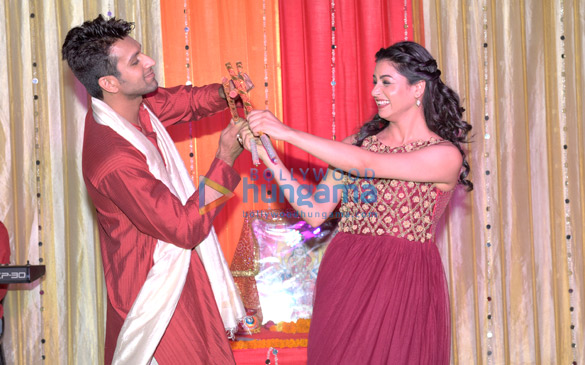 mata ki chowki organized by mr mrs kapoors punjabi family for the film love exchange 5