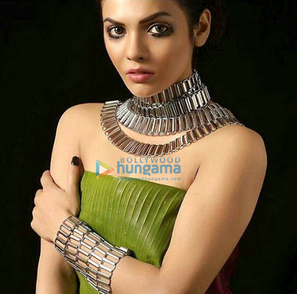 sara loren 37