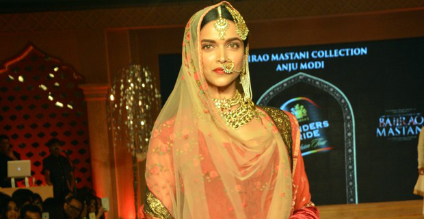 Deepika Padukone Walks The Ramp At ‘Blenders Pride Fashion Tour 2015’