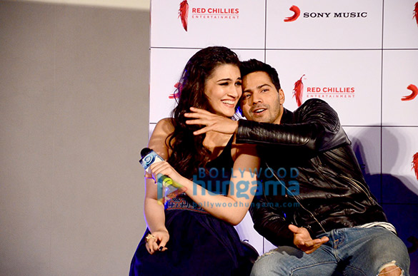 launch of the song gerua from dilwale 35