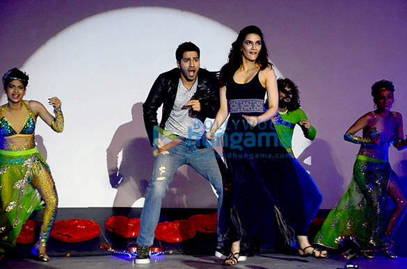 launch of the song gerua from dilwale 37