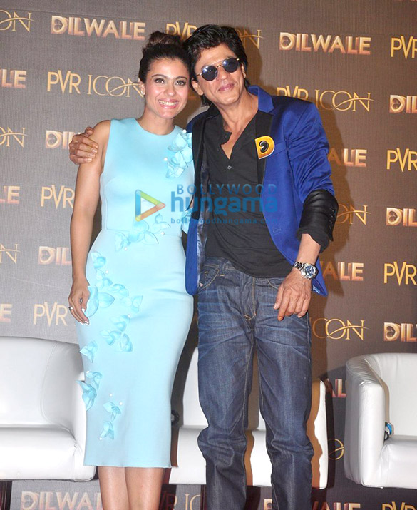 shah rukh khan kajol varun dhawan and kriti sanon launch the track manma emotion from dilwale 4