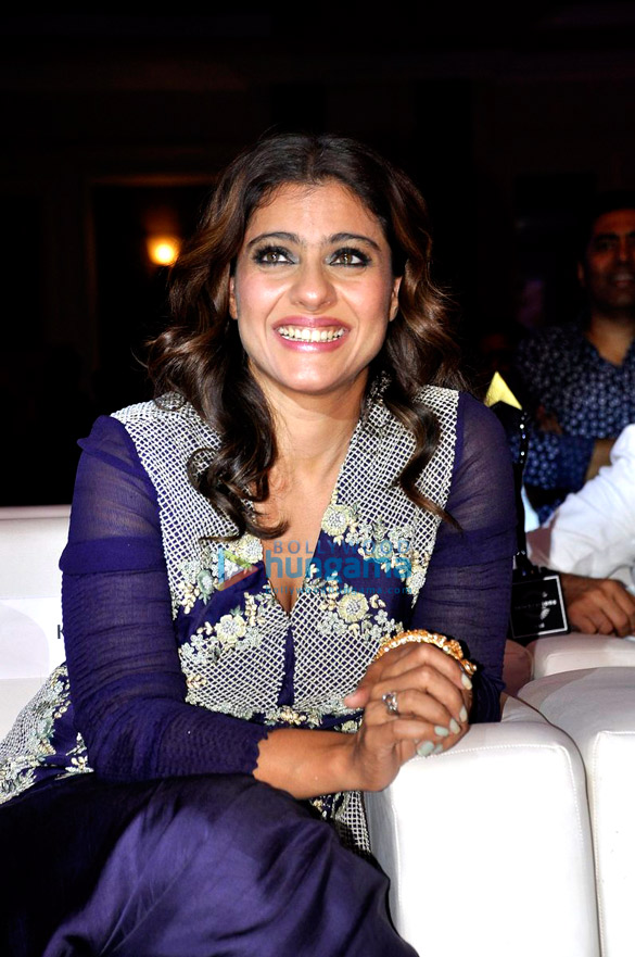 dilwale promotions at abp news saas bahu aur saazishs annual bash 15