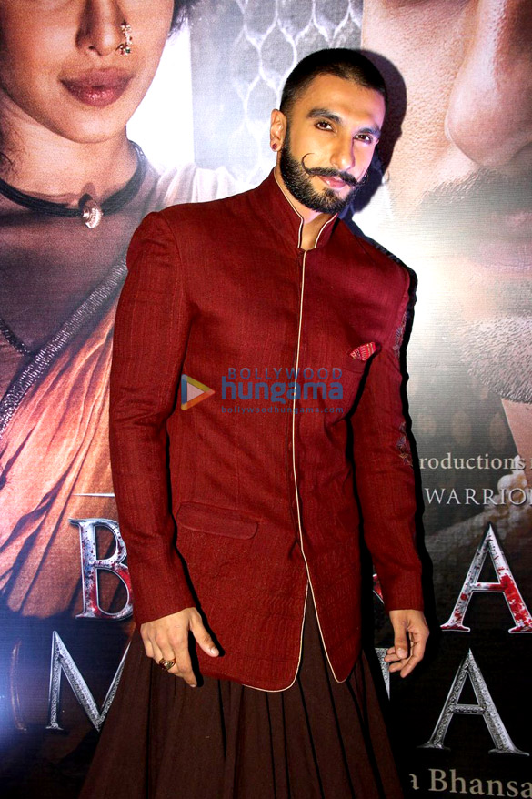 ranveer singh priyanka chopra launch malhari song from bajirao mastani 14