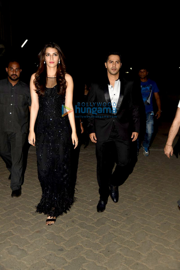 varun dhawan kriti sanon kajol snapped at dilwale promotion 6