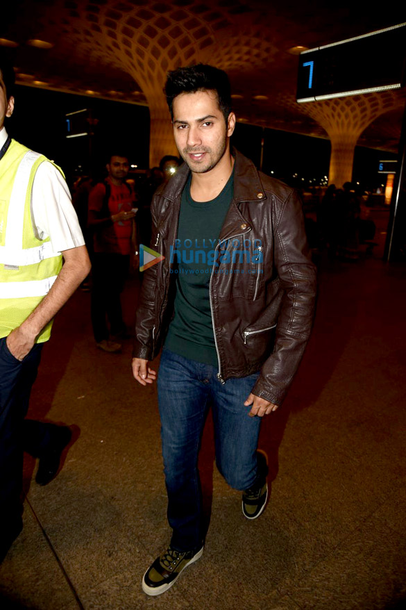 shah rukh khan kajol varun dhawan kriti sanon depart for london to promote dilwale 4