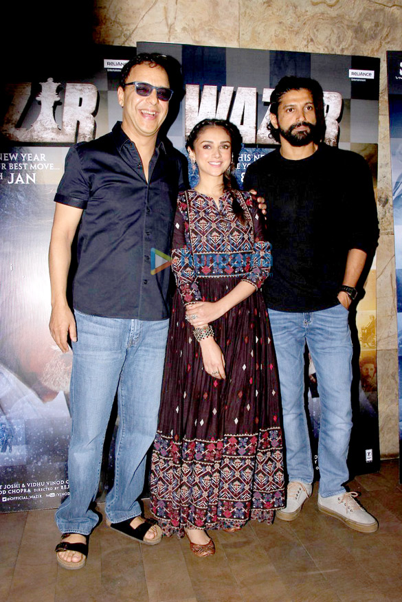 farhan akhtar aditi rao hydari snapped at wazir trailer launch 3
