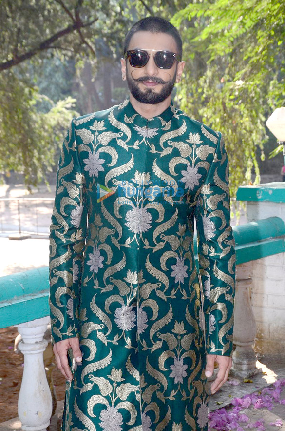 ranveer singh deepika padukone snapped at bajirao mastani promotions 3