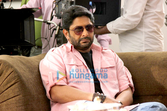 sunny deol ameesha patel arshad warsi snapped on the sets of bhaiyyaji superhit 5