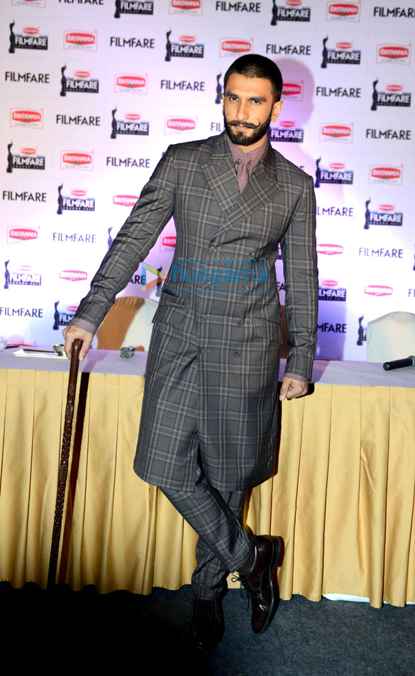 ranveer singh deepika padukone at the 61st britannia filmfare awards 2015 press announcement 6